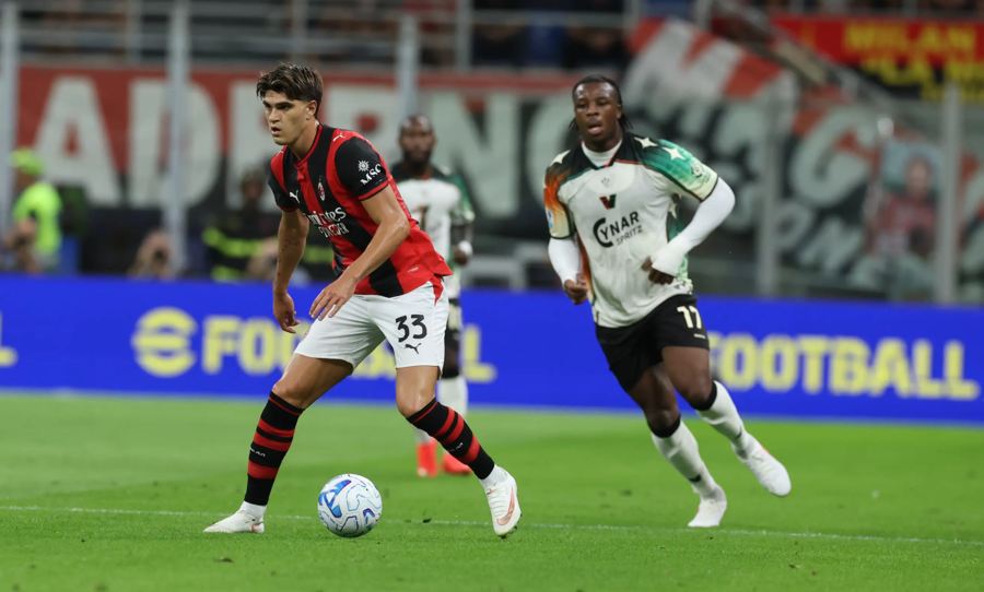 AC Milan vs Venezia (01:45 - 29/08)